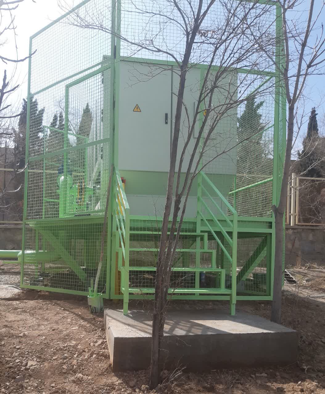 نصب چیلر و تعویض تابلو های برق اصلی ساختمان مهمانسرای بزرگ دانشگاه